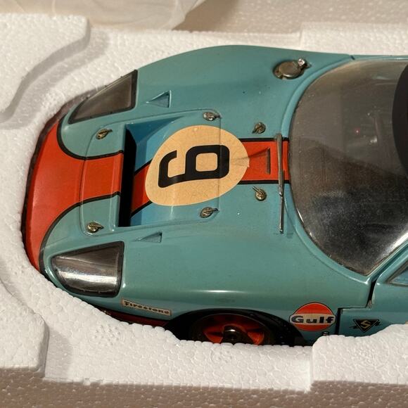 Vintage Revell Creative Masters LTD Ford GT 40 Le Mans 1968 w/‎ COA 1:20 Scale - Picture 5 of 10